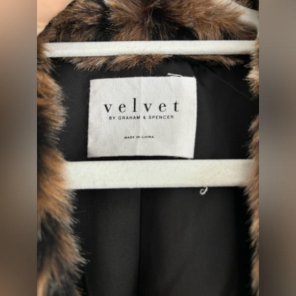 Leopard Faux Fur Jacket - Picture 3 of 3